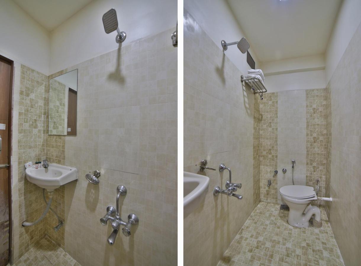 Oyo 41929 Hotel Loyal Residency Jāmnagar Екстериор снимка